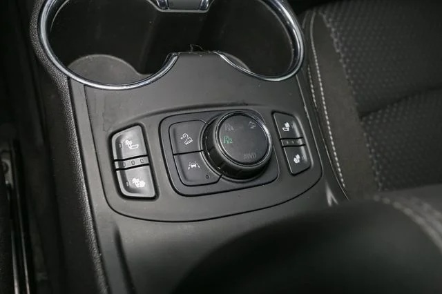 Used 2024 Silver GMC SLE image 26