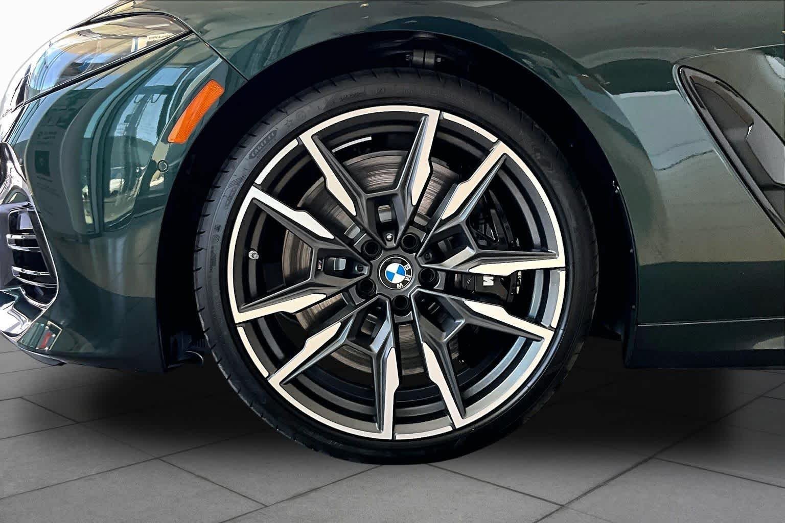 New 2026 Oxford Green Metallic BMW M850i image 11
