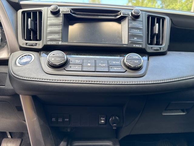 Used 2017 Electric Toyota XLE image 20