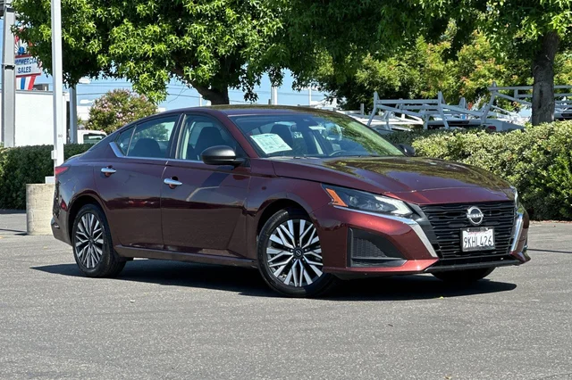 2024 Nissan Altima 2.5 SV