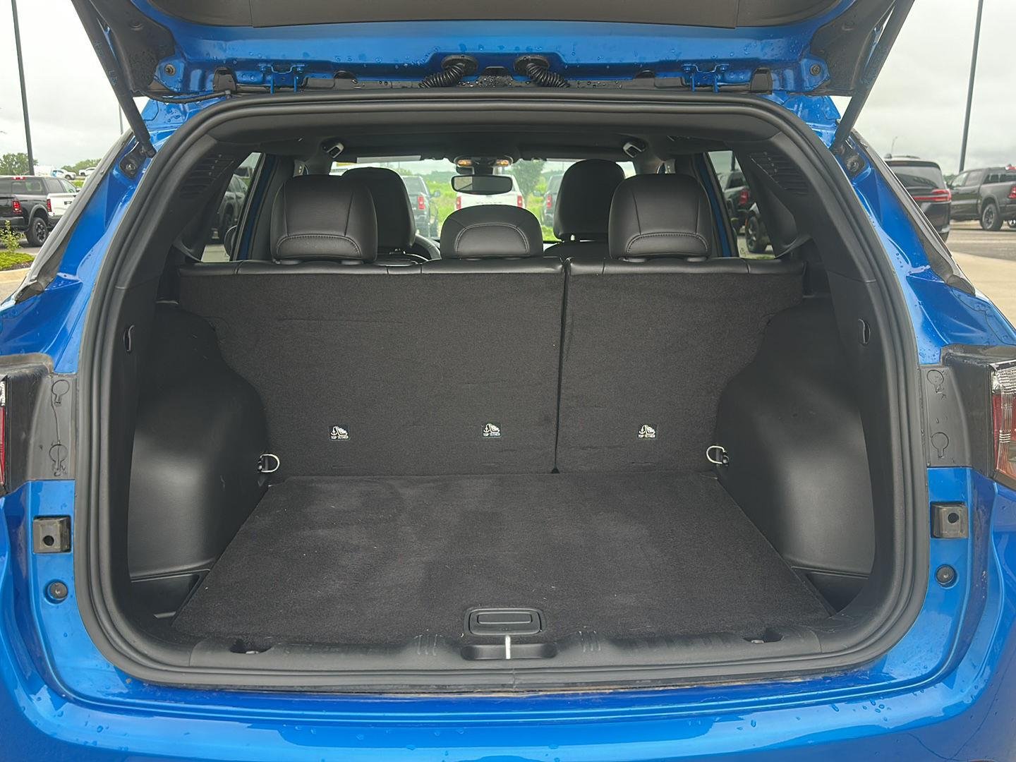 New 2026 Hydro Blue Pearl-Coat Exterior Paint Jeep Latitude Altitude image 27