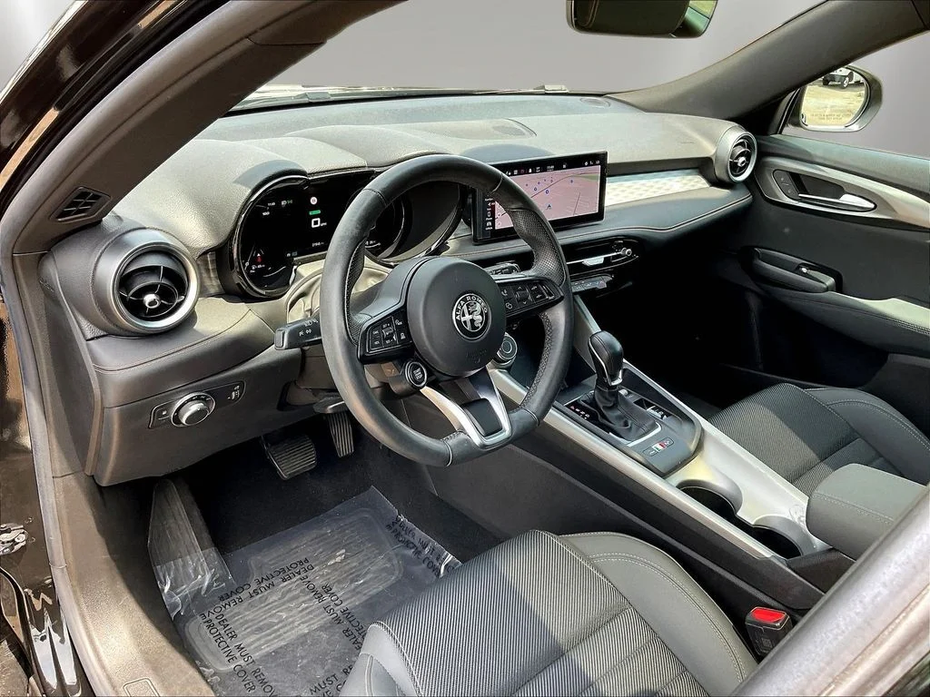 Used 2024 Alfa Black Alfa Romeo Ti image 17