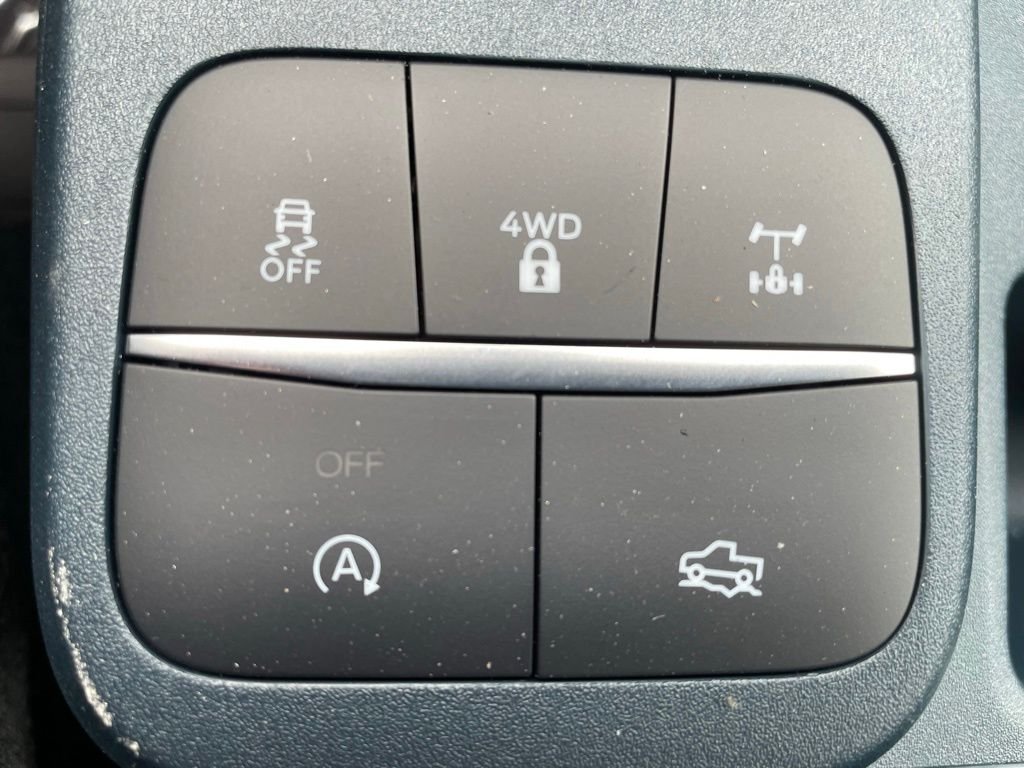 New 2026 Space White Metallic Ford Tremor® image 17