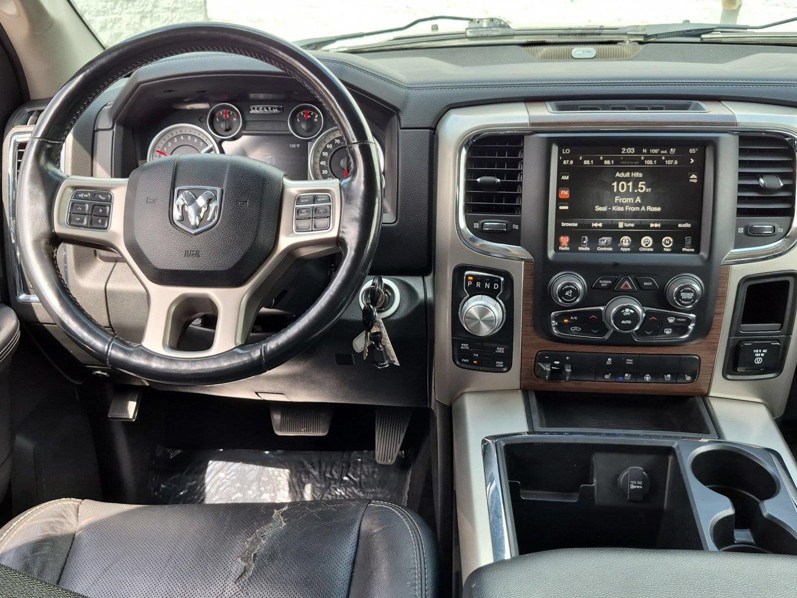 Used 2015  RAM TRUCK LARAM image 31