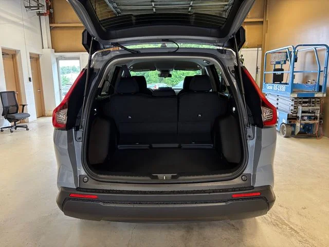 New 2026 Urban Gray Pearl Honda LX image 17