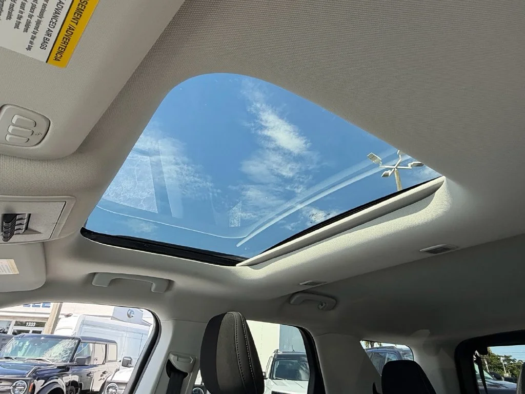 Used 2025 Blue Metallic Ford Big Bend image 19