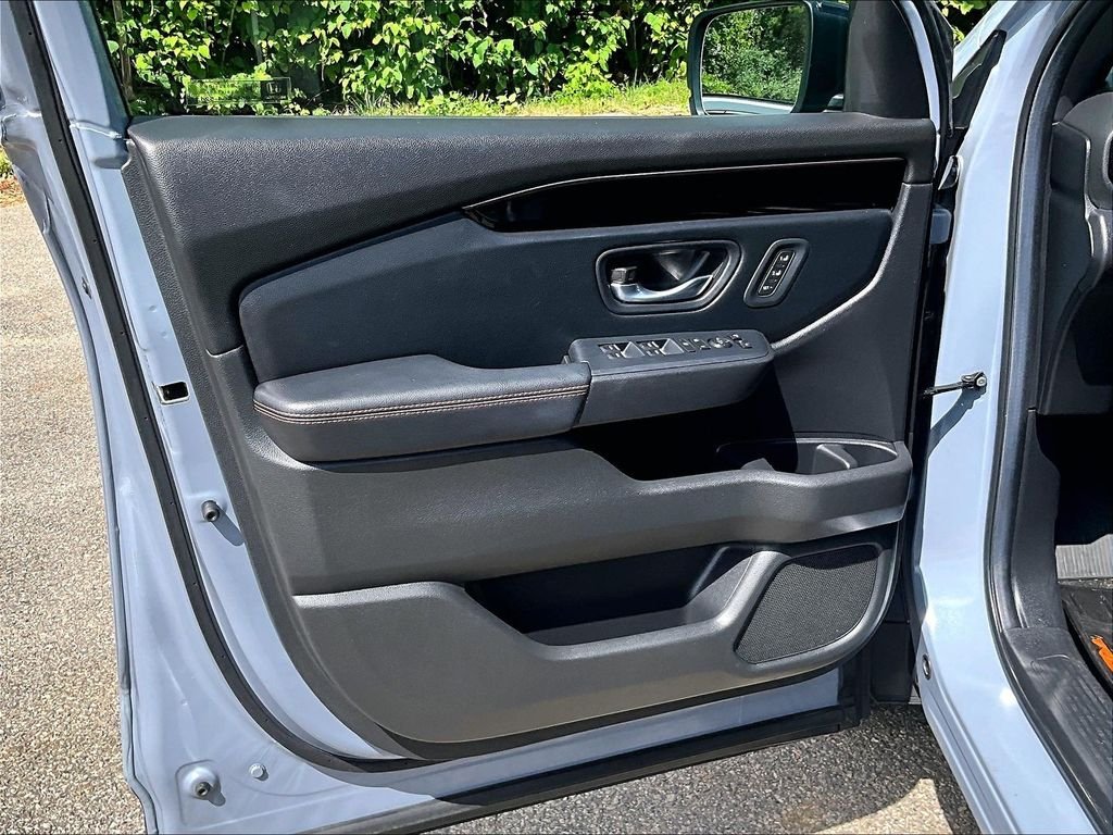 Used 2025 Gray Honda TrailSport image 9
