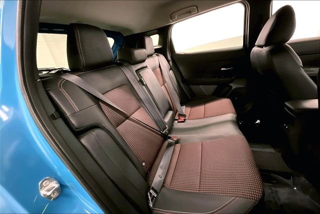 New 2026 Arctic Ice Blue Metallic with Super Black Roof Nissan SR image 32