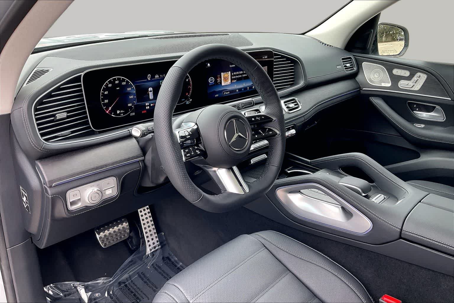 New 2026 Cirrus Silver Metallic Mercedes-Benz GLS 450 image 9
