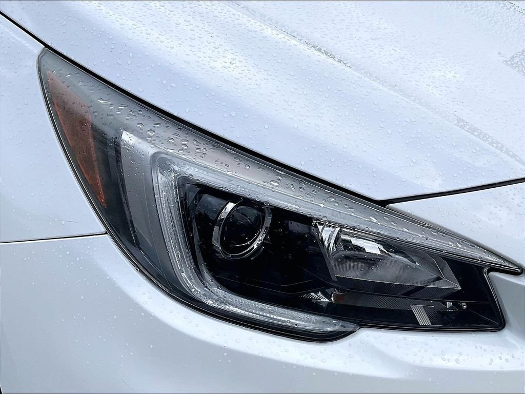 Used 2018 Crystal White Pearl Subaru 2.5i image 33