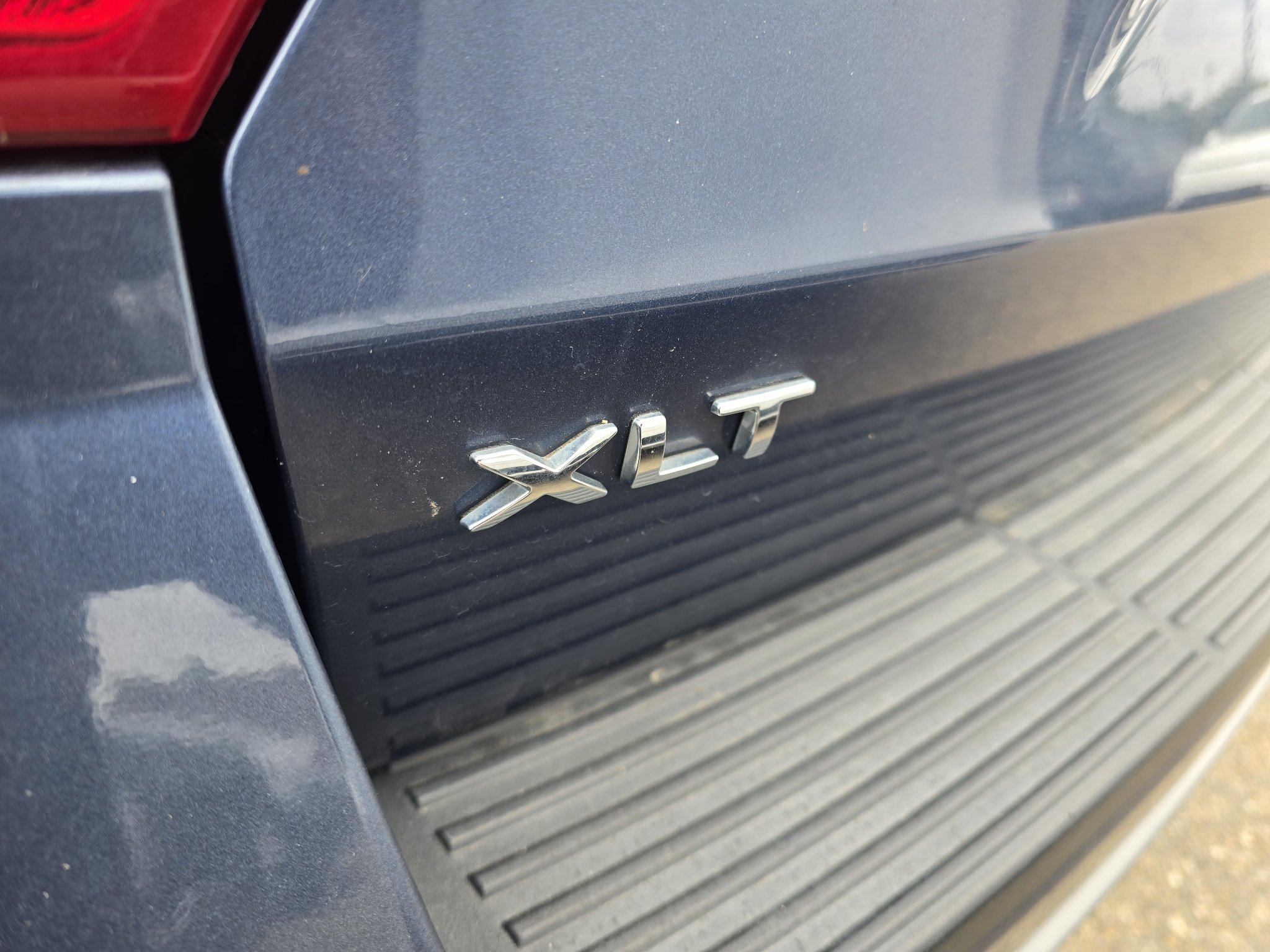 Used 2020 Blue Metallic Ford XLT image 11