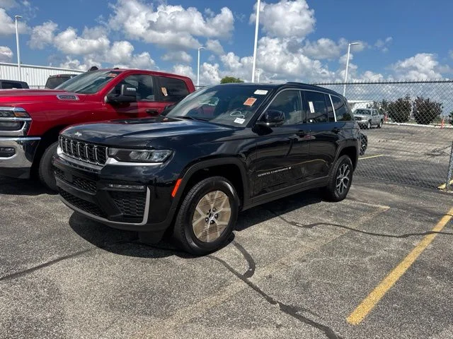 2026 Jeep Grand Cherokee Limited for sale at Sam Leman Chrysler Jeep Dodge of Bloomington
