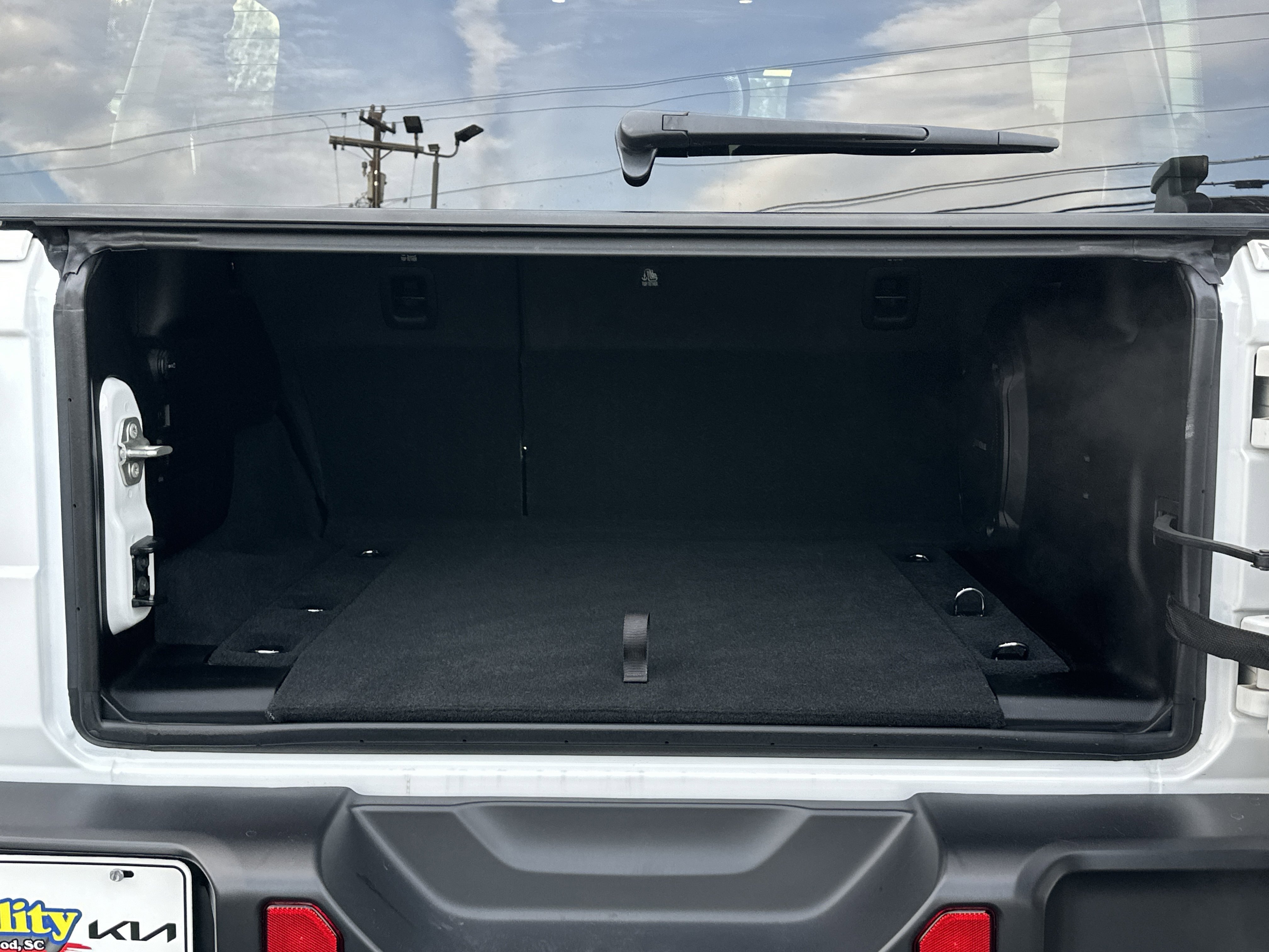 Used 2024 Bright White Clearcoat Jeep Sahara image 19