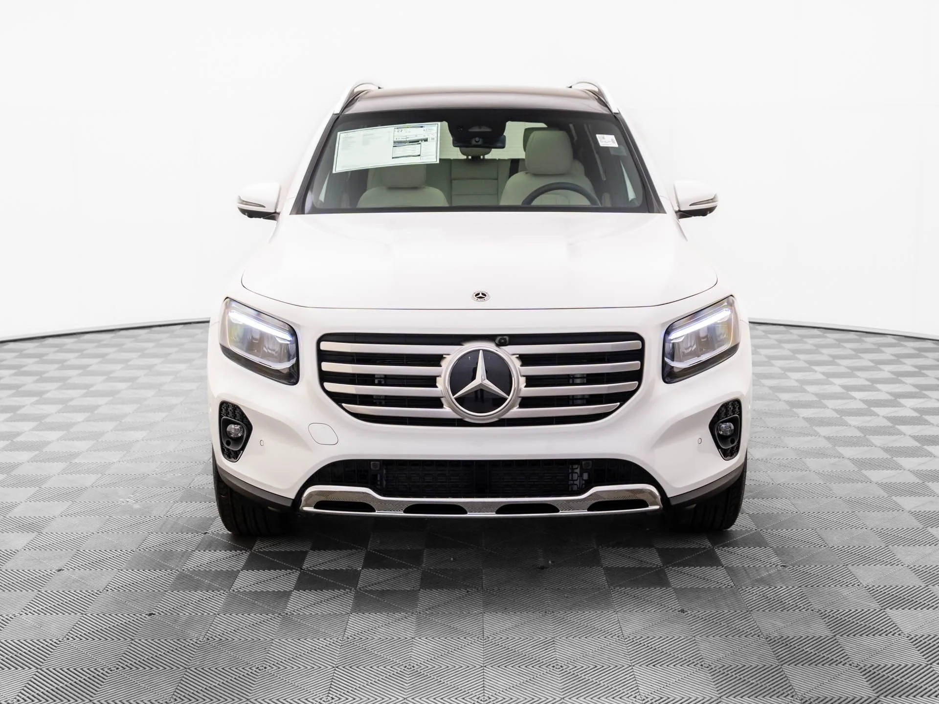 New 2026 White Mercedes-Benz GLB 250 image 9
