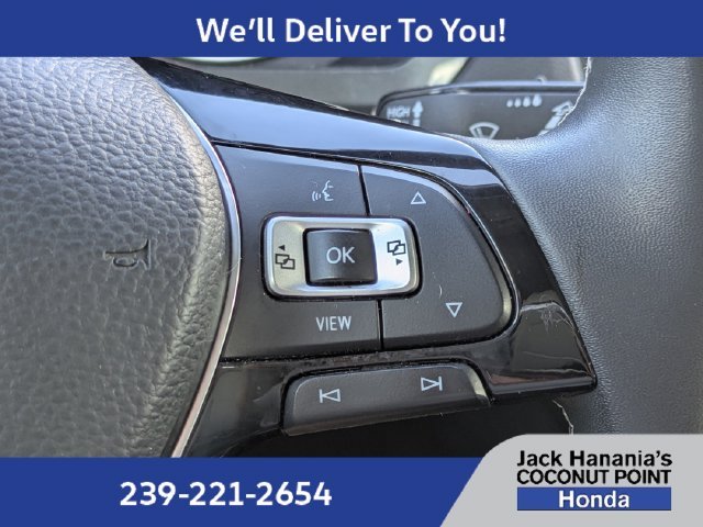 Used 2021 Blue Volkswagen 2.0T SE image 28