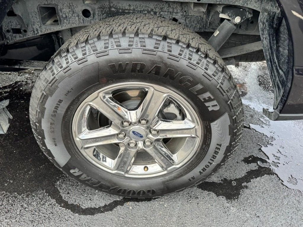 Used 2025 Black Ford XLT image 7