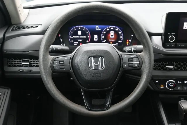 2025 Honda Accord SE - Photo 24