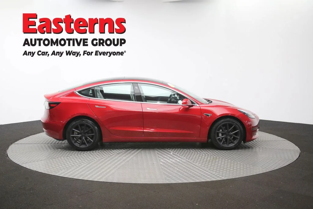 Used 2018 Red Tesla Long Range image 42