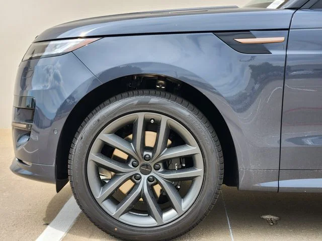 New 2026 Varesine Blue Land Rover Dynamic SE image 9