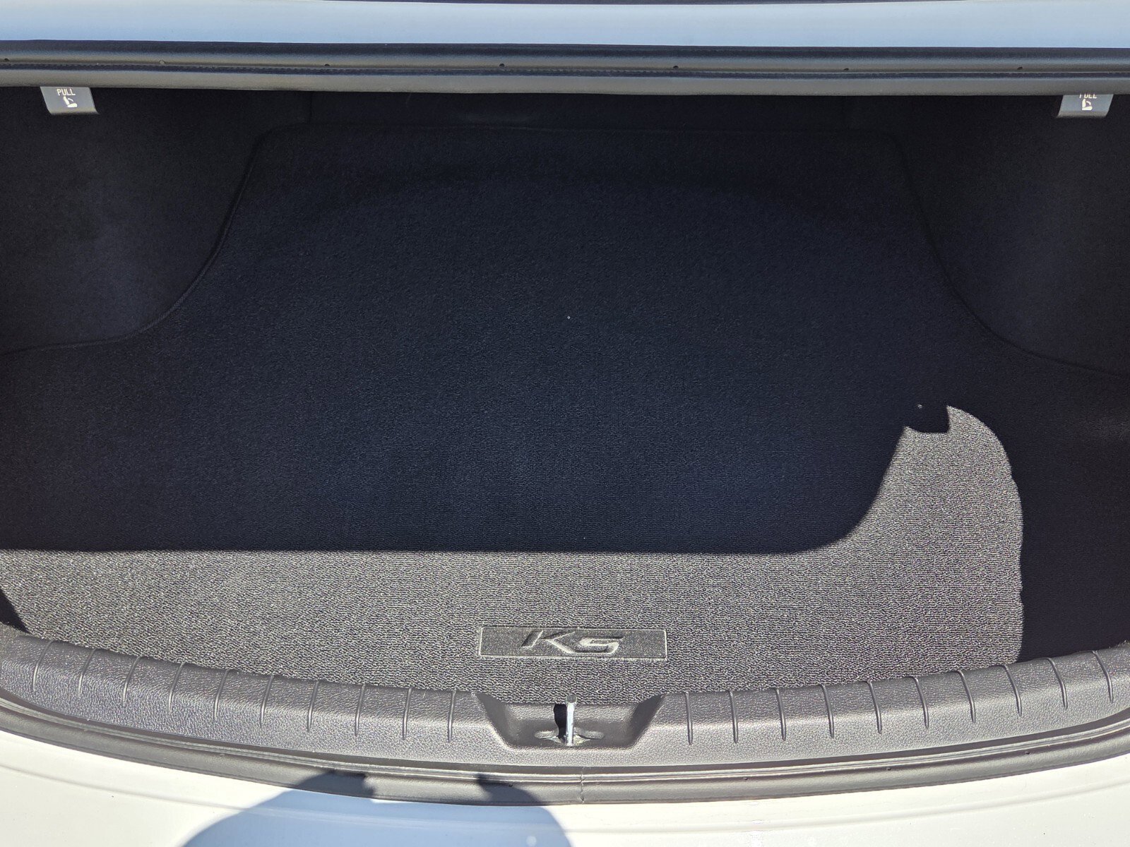 Used 2023 Glacial White Pearl Kia EX image 8