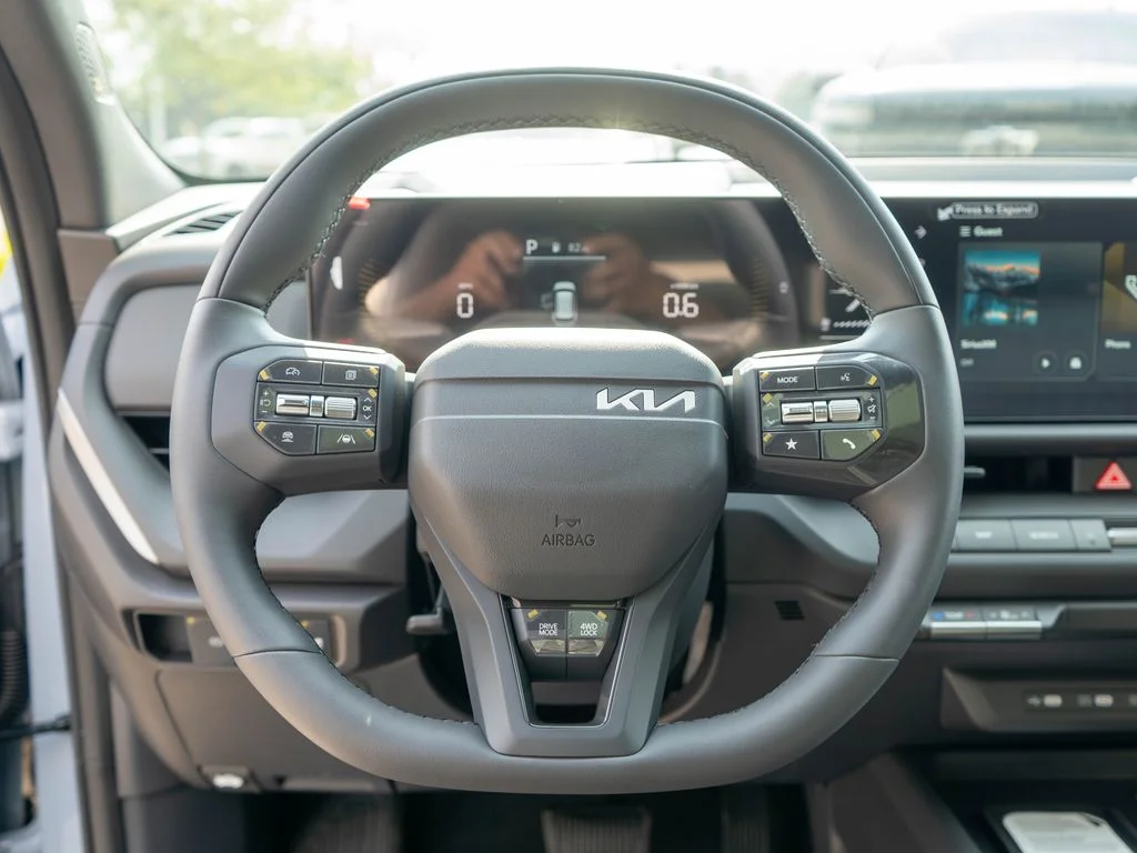 New 2027 Pale Gray Kia X-Line S image 15