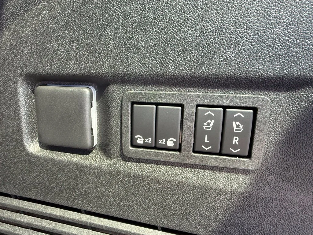 2026 Chevrolet Tahoe High Country - Photo 12