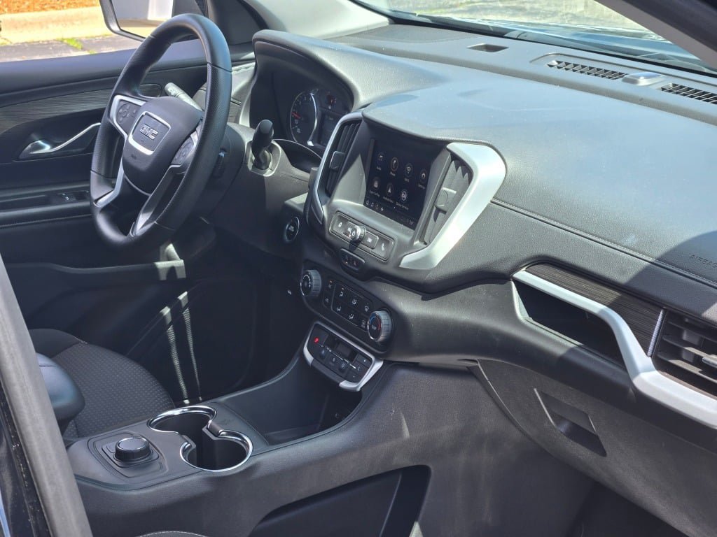 2024 GMC Terrain SLE - Photo 9