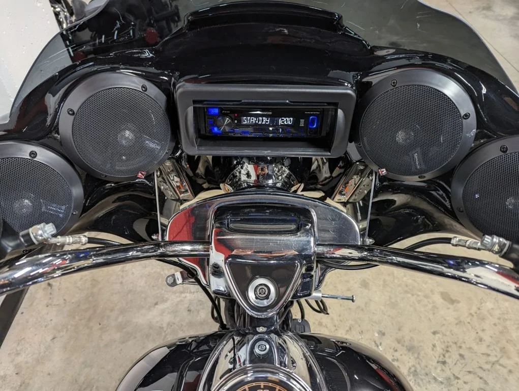 Used 2015 BLACK Harley-Davidson®  image 13