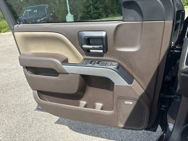 Used 2015 Tungsten Metallic Chevrolet LT image 24