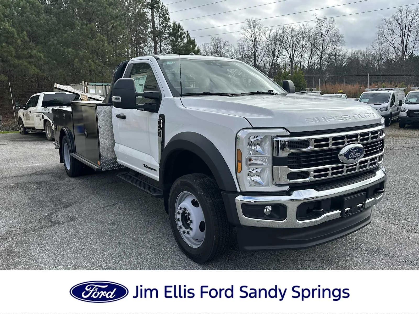 2025 Ford F-450 XL 4x4 Regular Cab 169-In DRW's photo