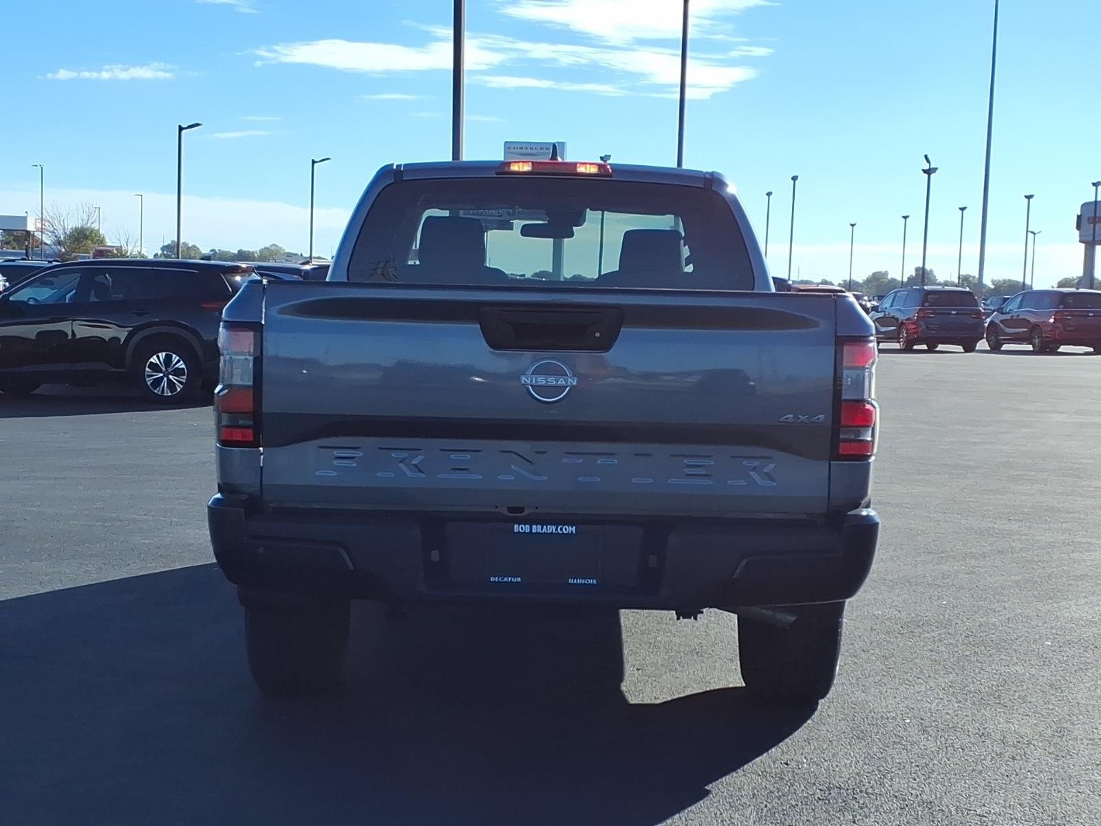 2025 Nissan Frontier S - Photo 12