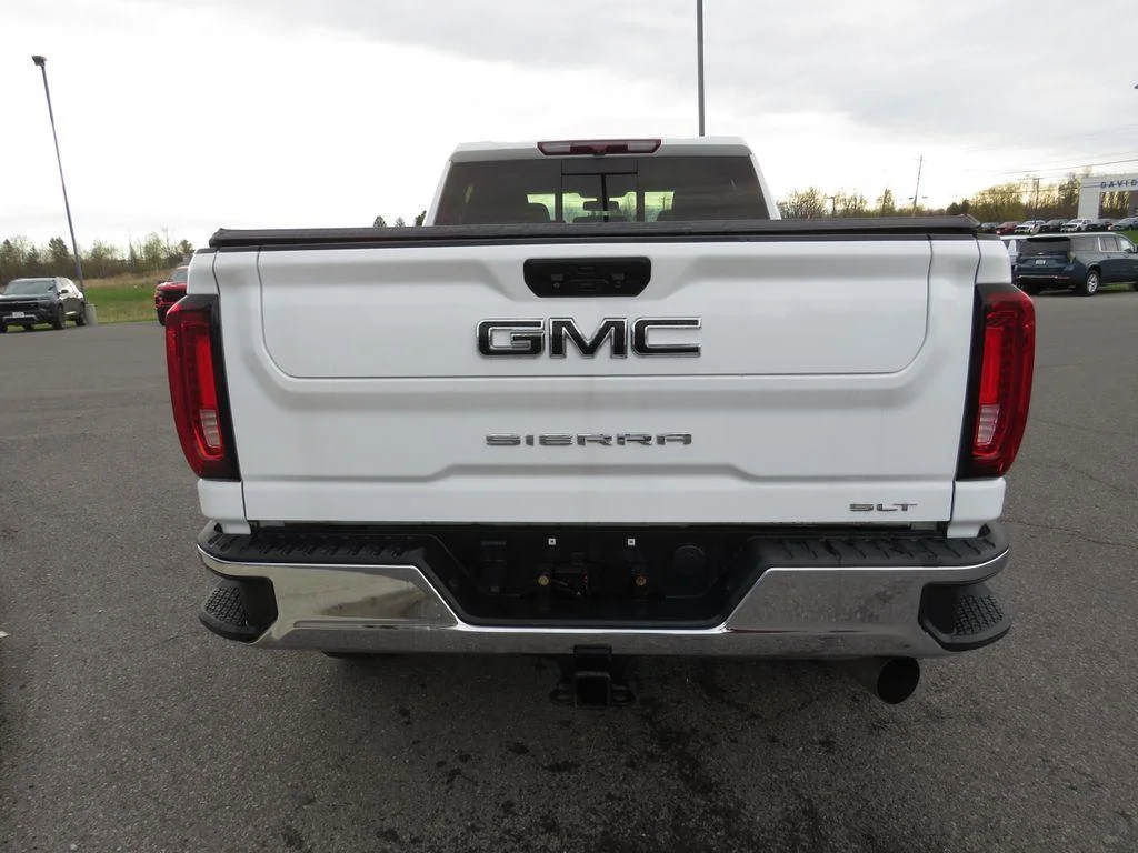 Used 2022 Summit White GMC SLT image 8