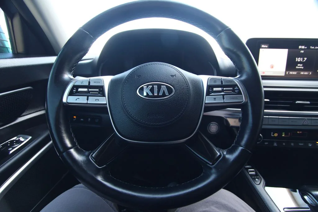 Used 2021 Everlasting Silver Kia EX image 20