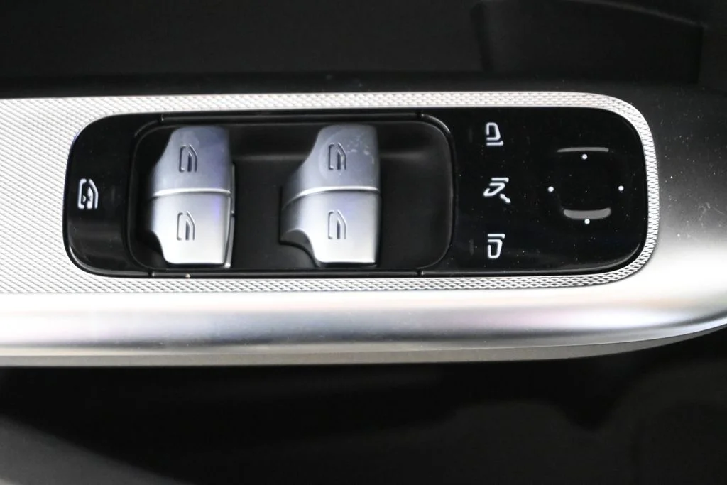 New 2026 Silver Mercedes-Benz GLC 300 image 26
