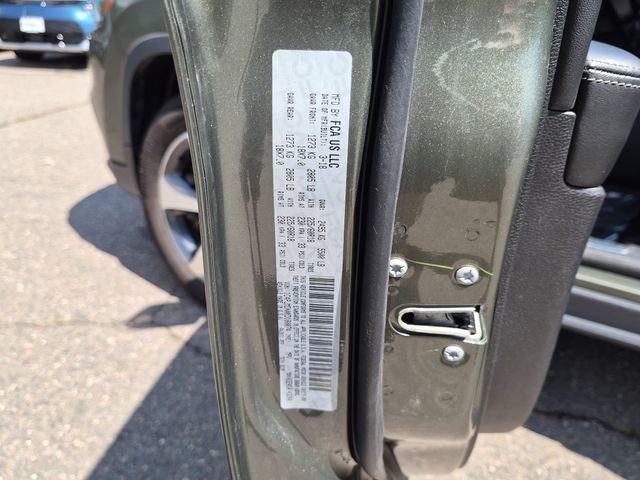 Used 2019 Green Jeep Limited image 29
