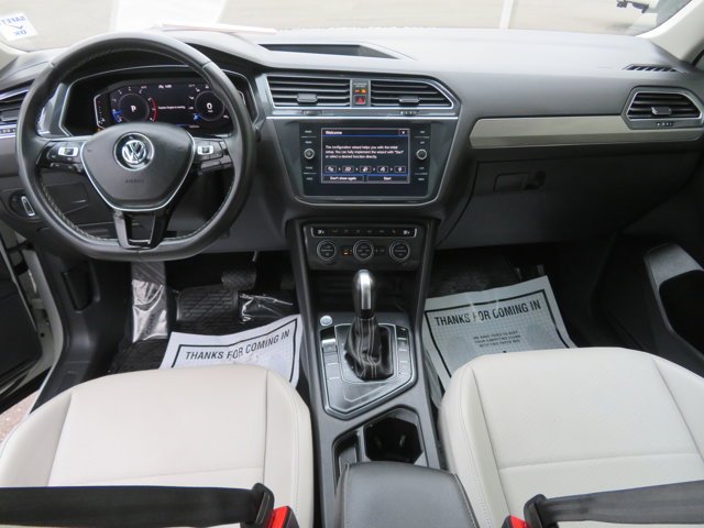 Used 2021 Pure White Volkswagen SEL image 21