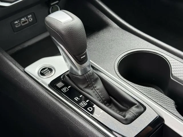 Used 2025 Black Nissan 2.5 SV image 19