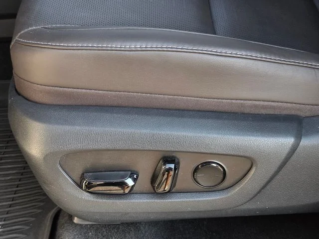 Used 2025 Silver Lexus 350 Premium image 9