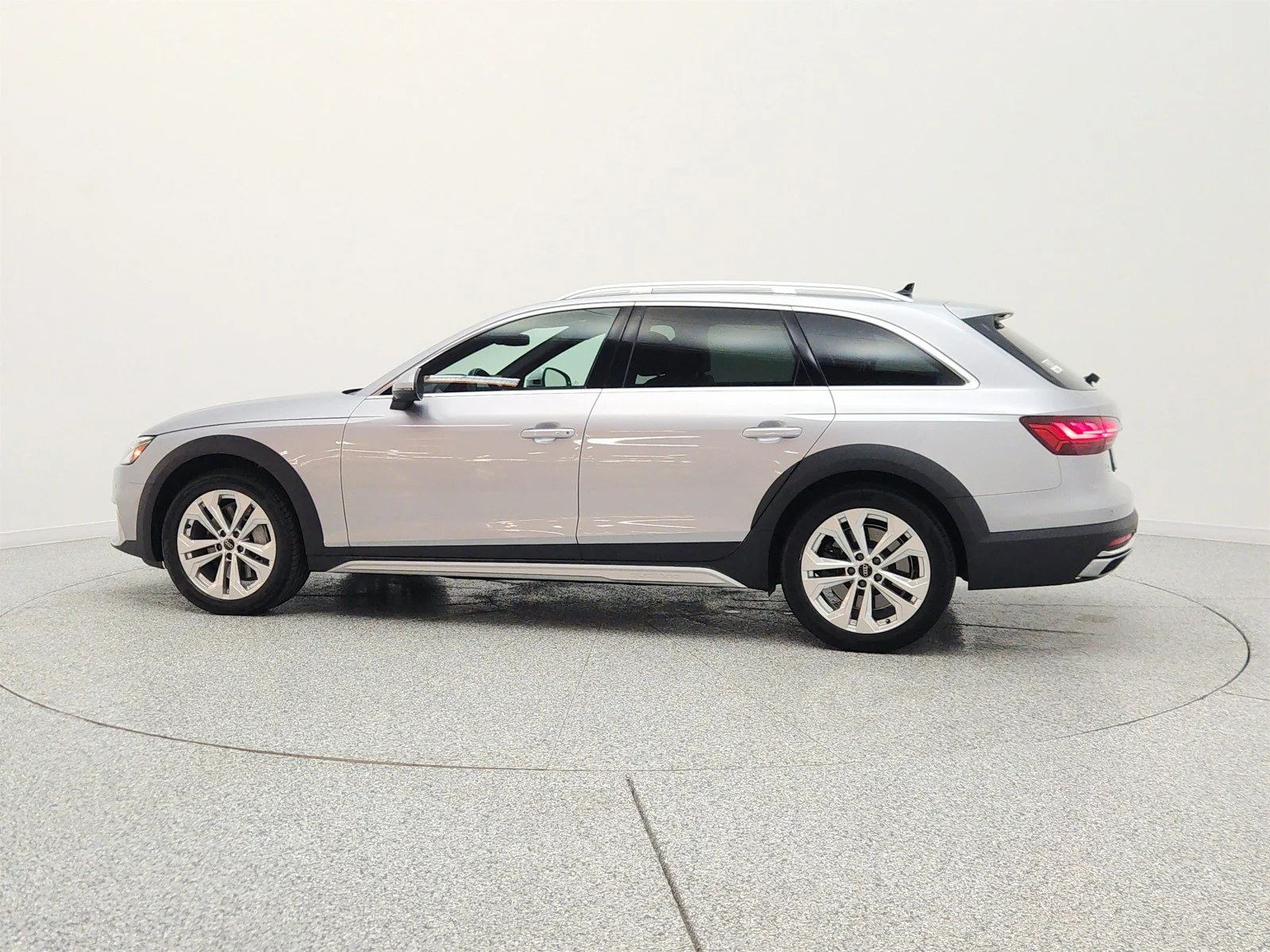 Used 2023 Florett Silver Metallic Audi Premium Plus 45 TFSI quattro image 8