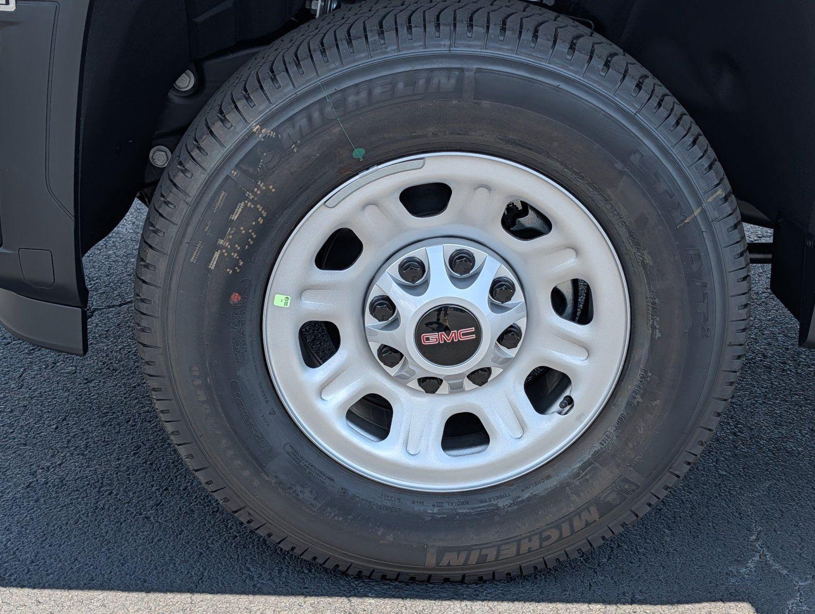 2026 GMC Sierra 2500HD Pro - Photo 10
