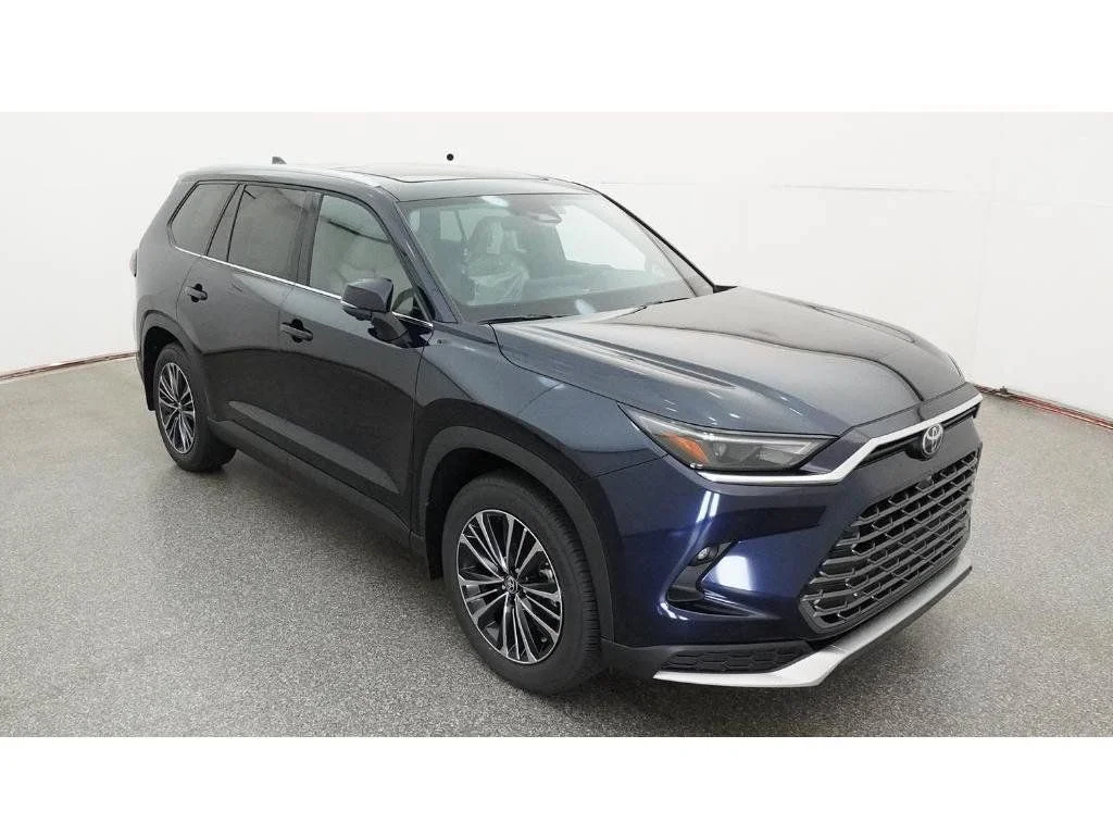 New 2026  Toyota MAX Platinum image 17