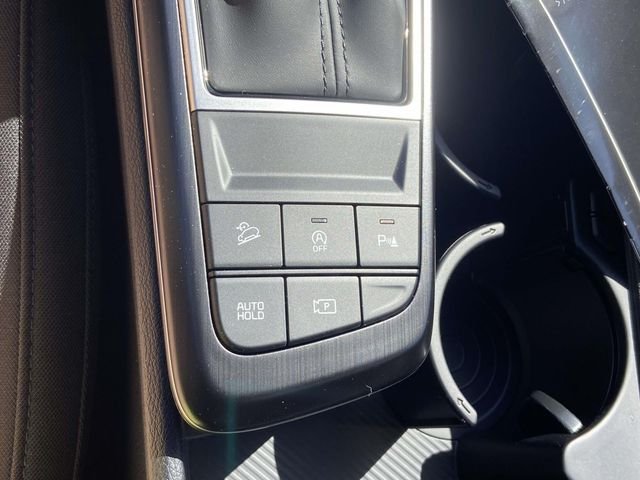 New 2026 Glacial White Pearl Kia LX image 20
