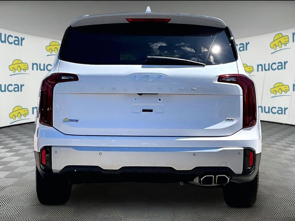 Used 2024 White Kia S image 5