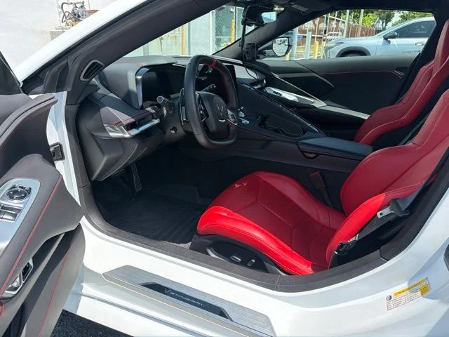 Used 2023 White Chevrolet Stingray image 10