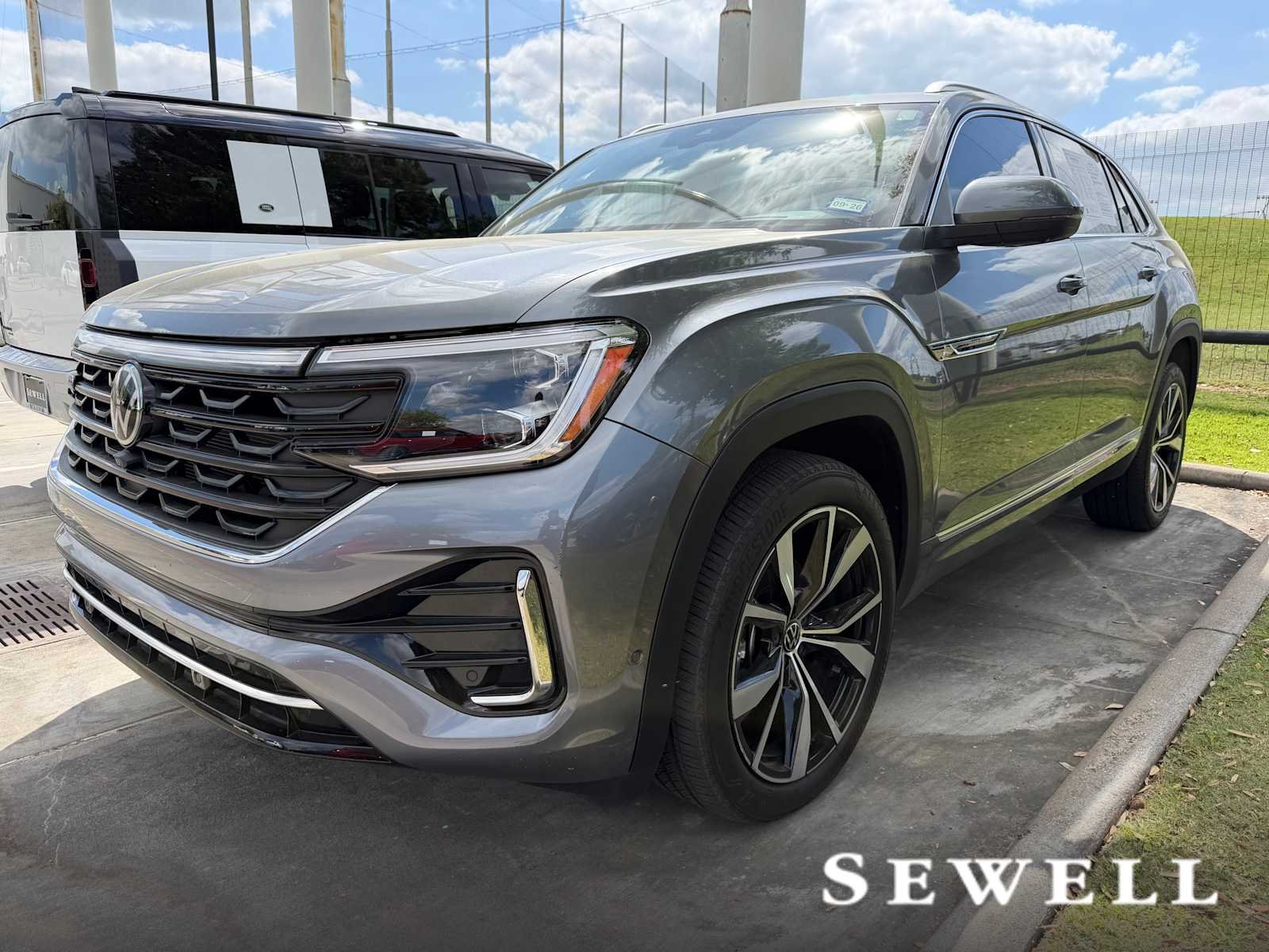 2024 Volkswagen Atlas Cross Sport SEL Premium R-LINE