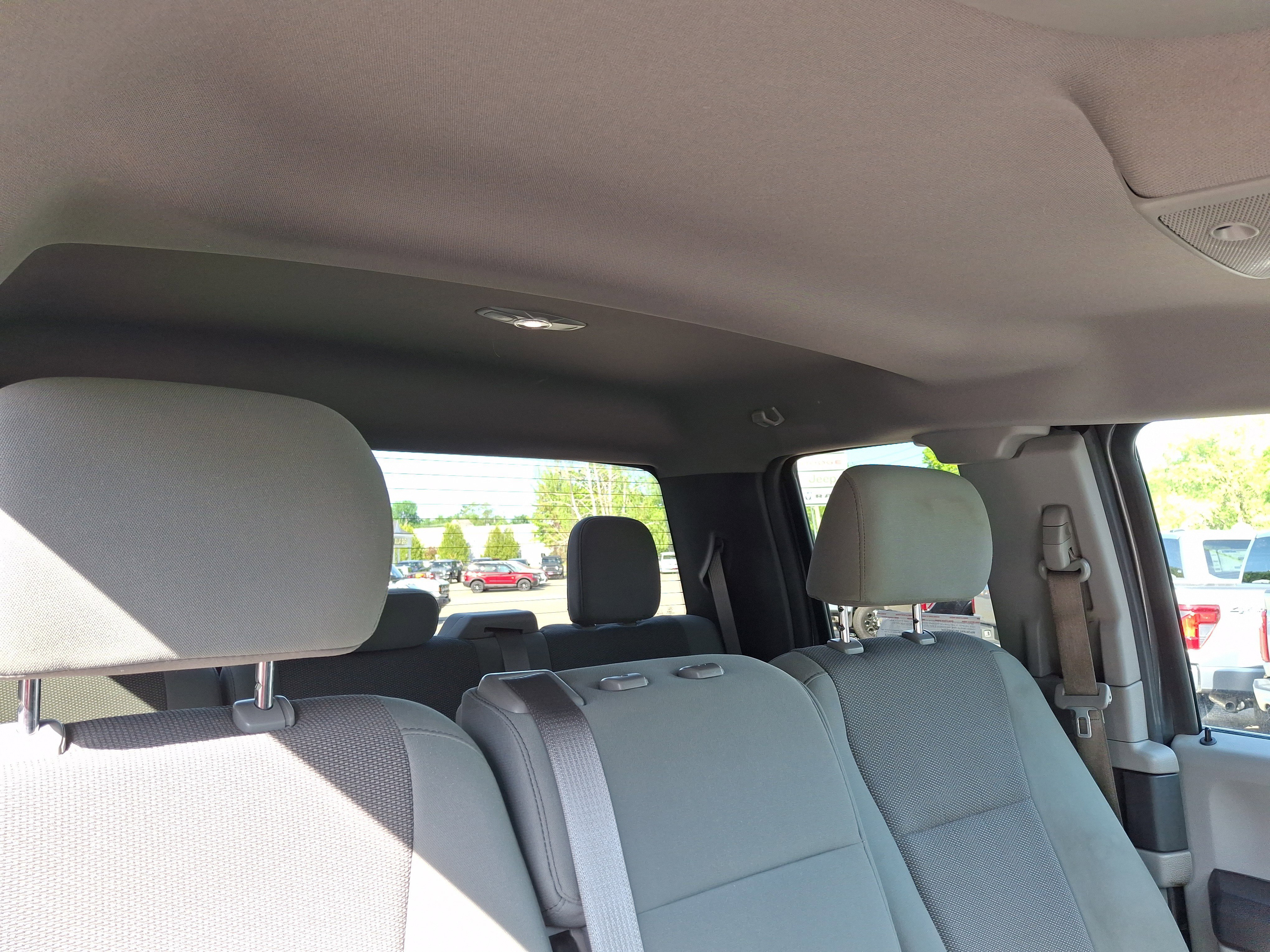 Used 2019 MAGNETIC Ford XL image 18