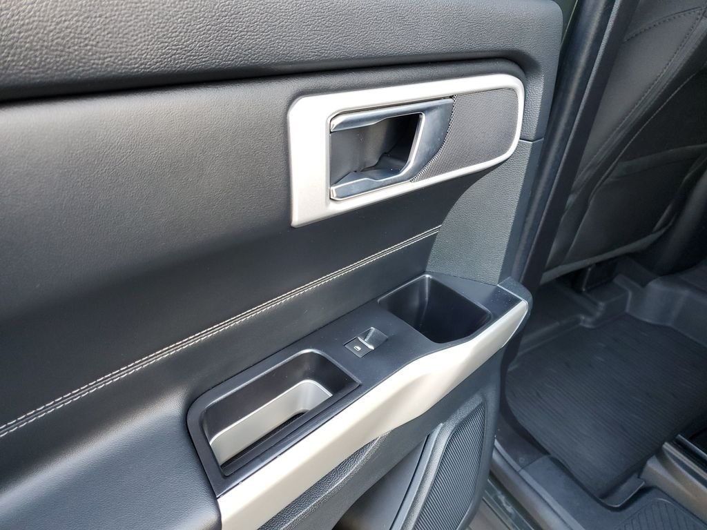 Used 2022 Green Ford XLT image 11