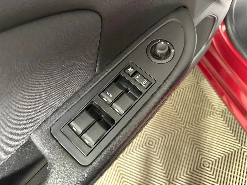 Used 2013 Red Chrysler Touring image 16