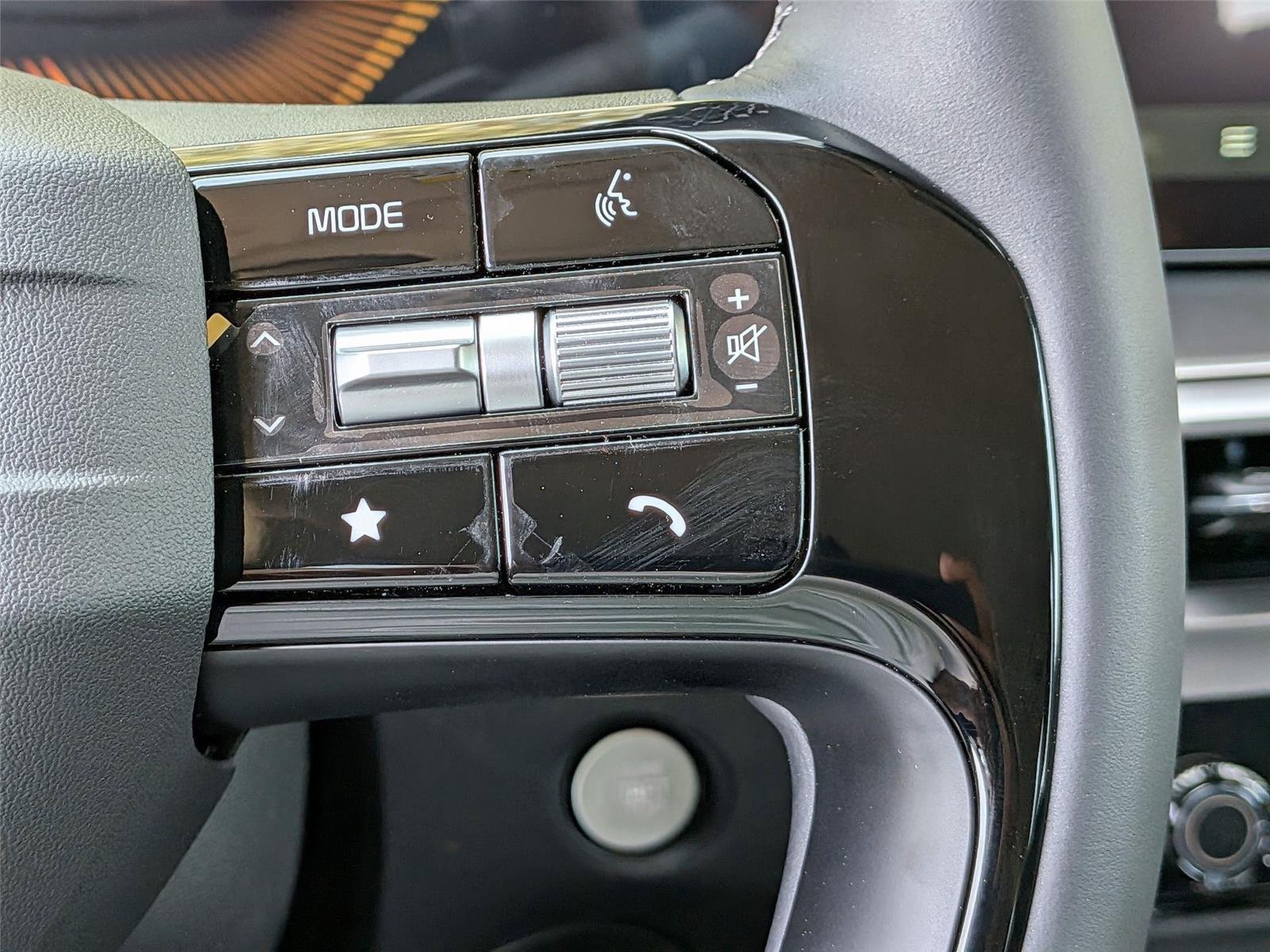 New 2026 Glacial White Pearl Kia LX image 17