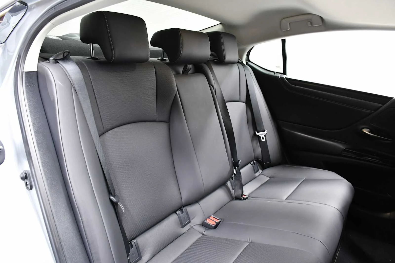 Certified Used 2024 IRIDIUM Lexus  image 23